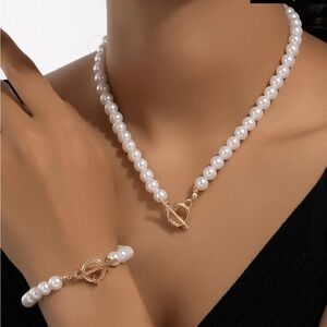 Winners Choice Faux Pearl Necklace NEW